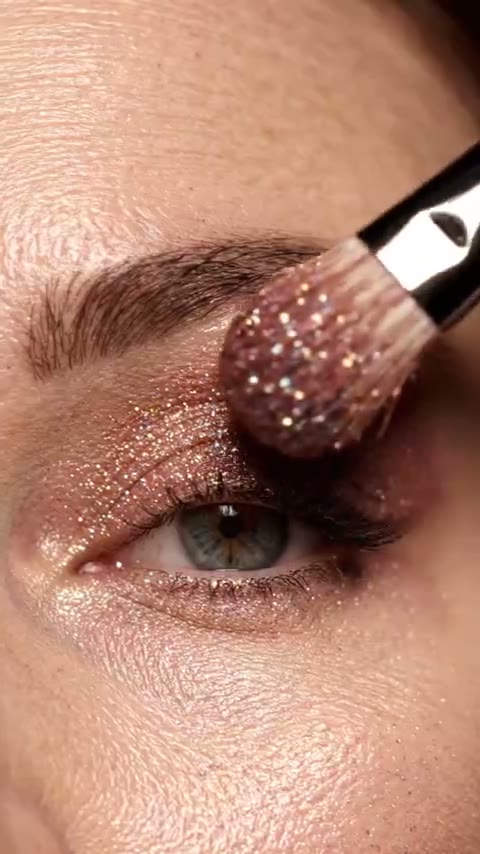 Makeup Close-Up