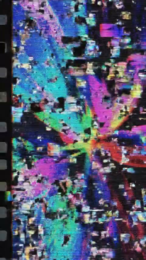 Glitch / Datamosh